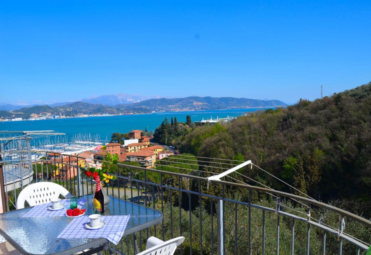Wonderful Sea View - Terrace And Parking Apartment Fezzano  Exterior foto